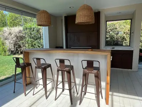 Casa en Alquiler Temporal en Santa Barbara, USD 6.800
