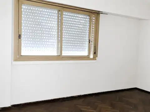 Departamento en Alquiler en Zárate, $ 600.000