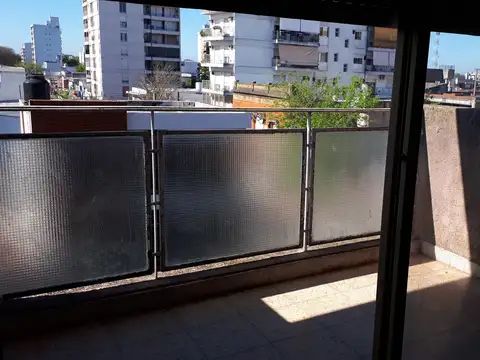 Departamento  en Alquiler en Zarate Centro, Zárate, G.B.A. Zona Norte