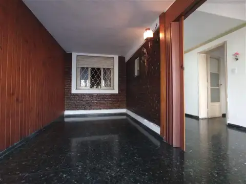 Casa en Alquiler en Republica De La Sexta, $ 800.000