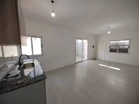 Depto Tipo Casa en Venta de 2 dormitorios