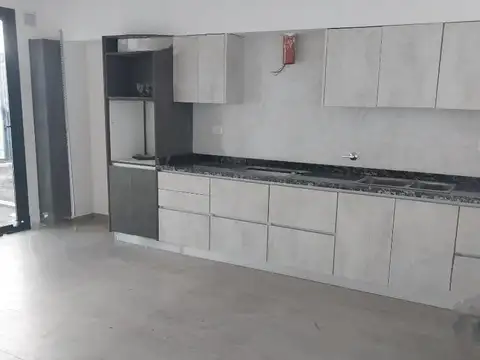 Depto Tipo Casa en Venta con 2 cocheras