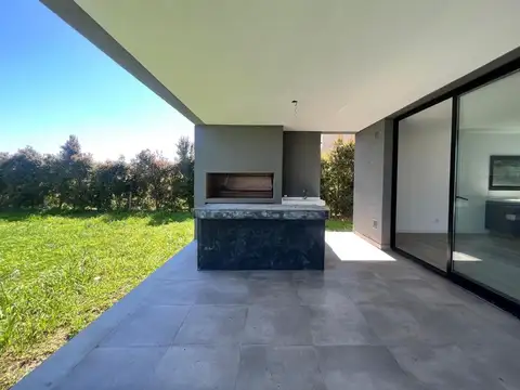 Casa en Venta al Oeste