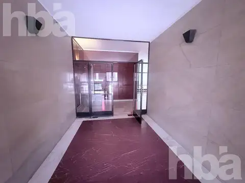 Montevideo y Av del Libertador opcional  AMOBLADO
