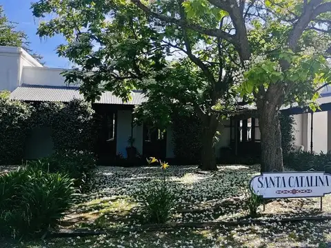 Casa en Alquiler Temporal con 2 cocheras