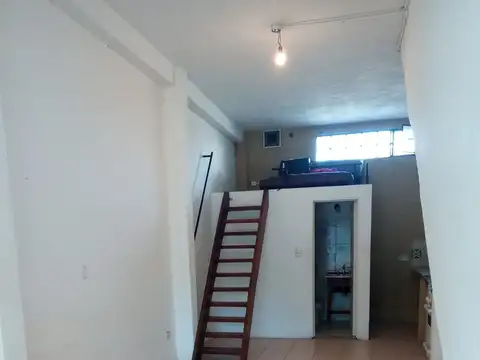 Depto Tipo Casa en Alquiler de Monoambiente