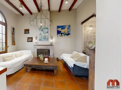 Casa en Venta de 7 Ambientes en San Isidro con Patio y Terraza