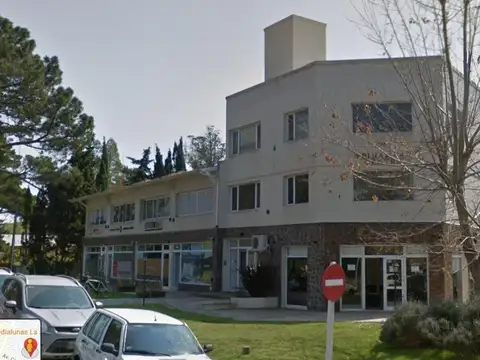 Oficina Monoambiente con 14 baños
