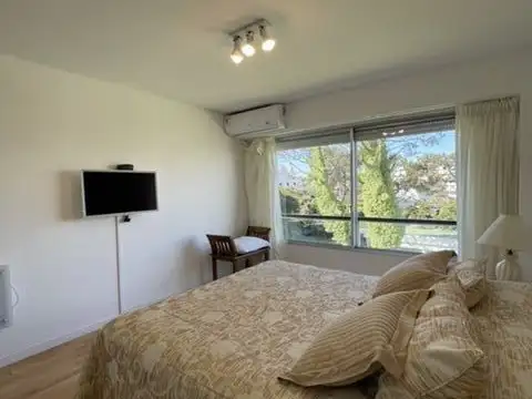 ALFONSINA STORNI 300, Piso 3