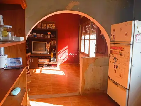 Casa 4 ambientes con 1 baño
