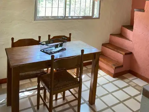 Casa 6 ambientes con 5 baños