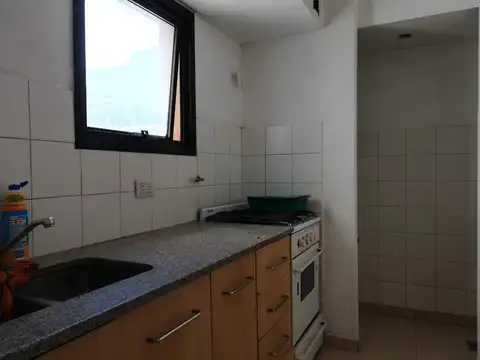 10 e 48 y diag 74 Dormitorio con placard, living comedor, cocina, lavadero y baño