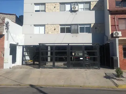 Excelente departamento dos ambientes, a pocas cuadras de av. Don Bosco