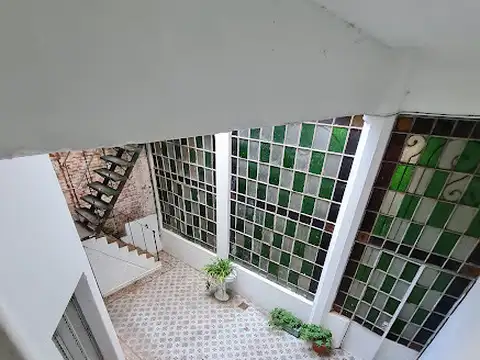 Casa 7 ambientes con 3 baños