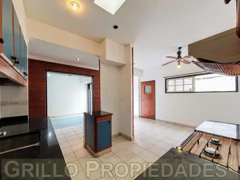 Depto Tipo Casa en Alquiler de 3 ambientes