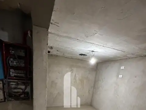 Galpon en Alquiler 8  mts Fondo