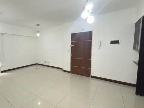 Departamento en Alquiler en Mataderos, $ 650.000