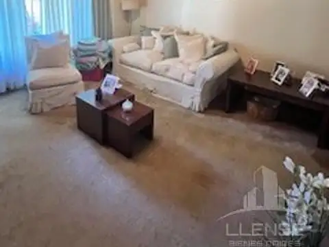 Casa 5 ambientes con pileta en venta - APTO CREDITO - Ranelagh