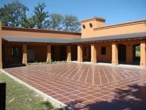 Terreno en venta - 2000mts2  - Carlos Keen