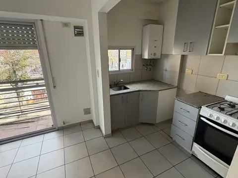 Departamento en Alquiler en Echesortu, $ 450.000