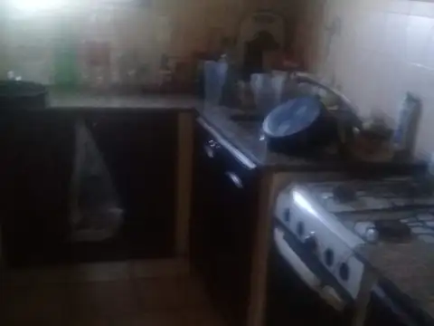 Depto Tipo Casa 4 ambientes con 2 baños