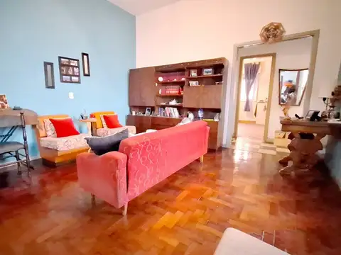Depto Tipo Casa en Venta de 6 ambientes