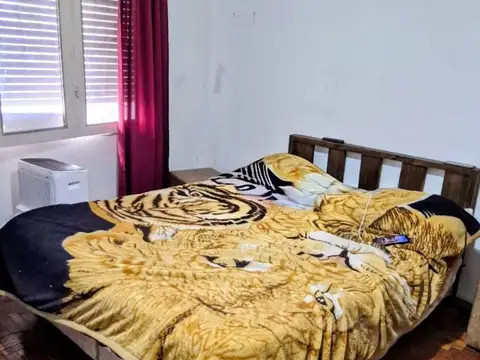 Depto Tipo Casa 5 ambientes con 1 baño