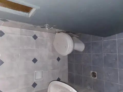 Local en Alquiler en Villa Gobernador Galvez, $ 350.000