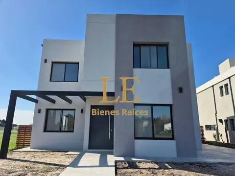 Casa en Venta en Pilar Del Este, USD 230.000