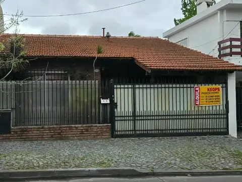 HERMOSA CASA, TRES AMBIENTES, EN ALQUILER, VILLA BALLESTER