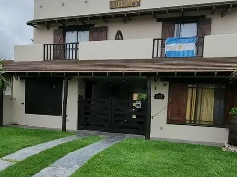 Complejo de Cabañas - 3 Dormitorios 4 Baños - Cochera - 300Mts2 - Santa Clara del Mar