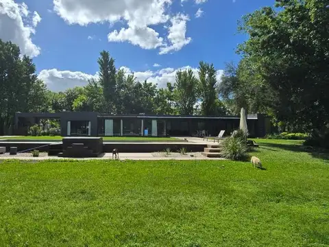 CASA EN FINCAS DE SAN VICENTE 5 AMB. LOTE 4000M