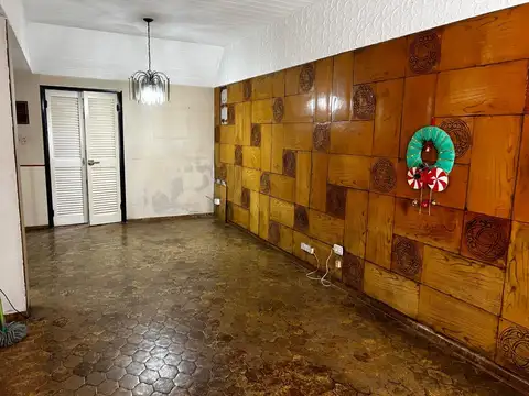 Casa en Venta en Lanus Oeste, USD 195.500