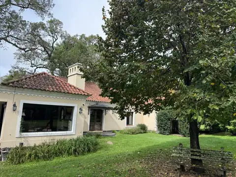 Venta  Hermosa CASA en Castellanos - San Lorenzo