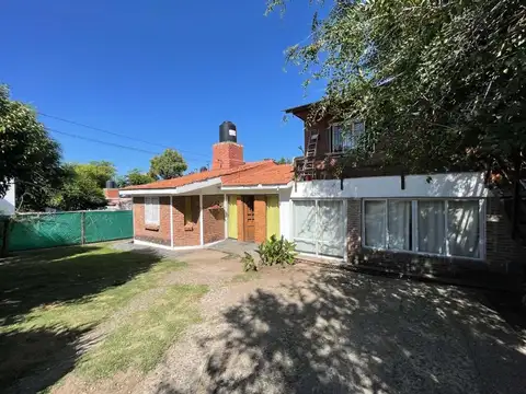 SE VENDE CASA MAS DPTO VILLA CARLOS PAZ INVERSION