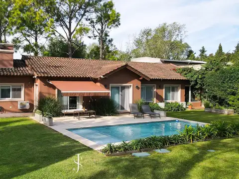 Hermosa casa apta crédito en canning