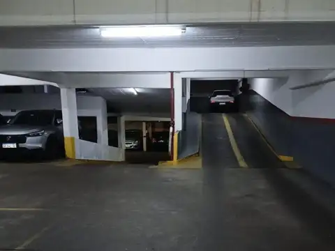 COCHERA EN PALERMO: A MEDIA CUADRA DE AV. SANTA FE