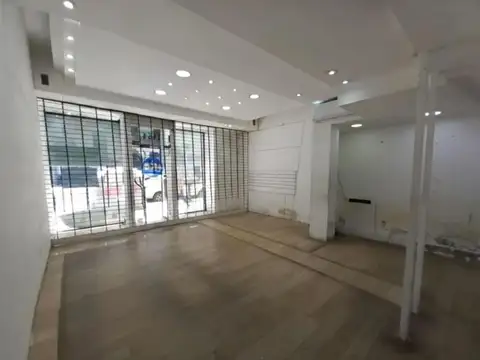 LOCAL COMERCIAL EN ALQUILER - RECOLETA