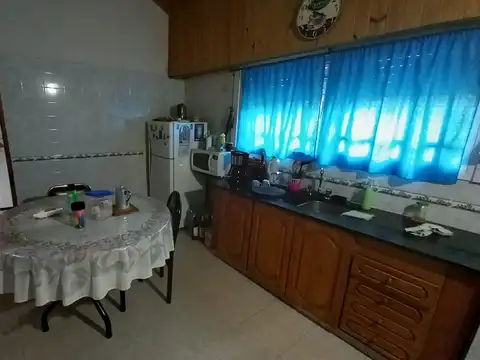 Chalet venta 2 amb Mar del tuyu calle 79 entre 3 y 4 sobre lote de 300m2