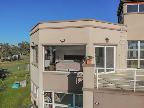 Casa en Venta al Este