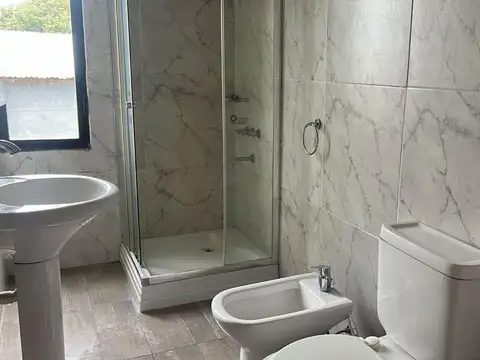 VENTA DE CASA EN ESQUINA CORRIENTES