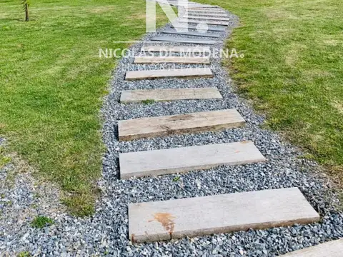 Casa 4 ambientes con 2 baños