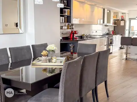 Departamento 6 ambientes con 4 baños