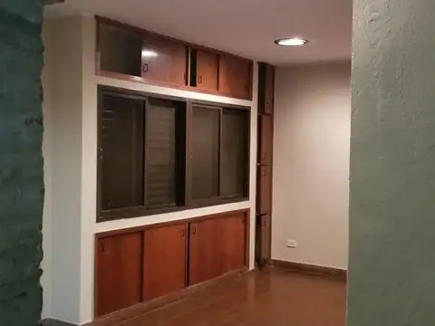 CASA Y 3 DEPARTAMENTOS EN GUADALUPE