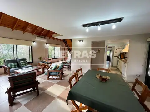 Casa 4 ambientes con 3 baños