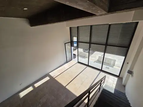 Local en Alquiler en Loma Verde, $ 2.000.000