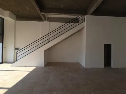 Local en Alquiler en Loma Verde, $ 2.000.000