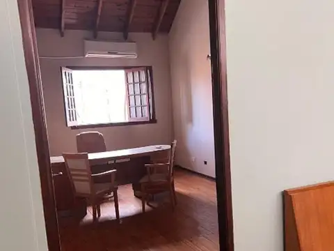 Oficina 3 ambientes con 1 baño