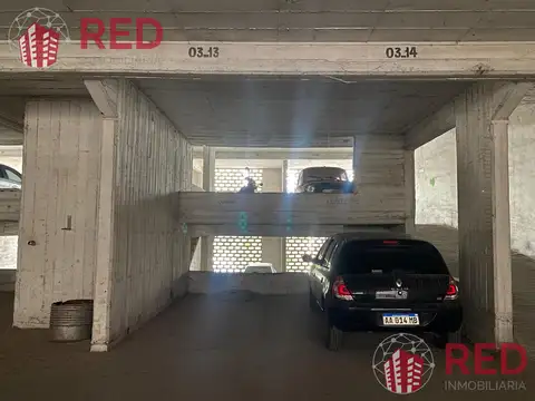 Venta de Cochera en  Hipólito Yrigoyen