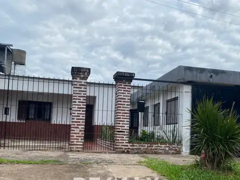 Casa 5 ambientes con 1 baño